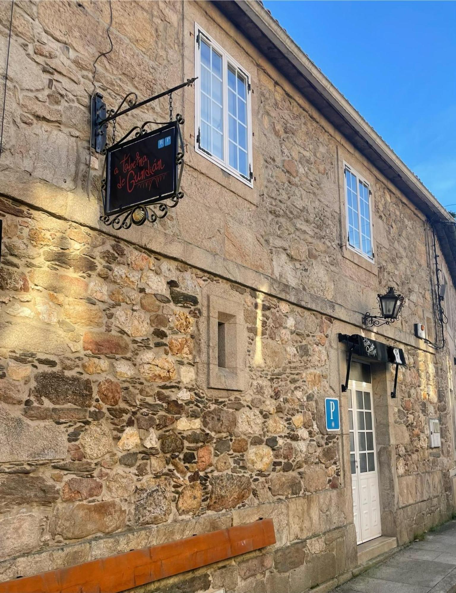 A Taberna De Gundian Hotel Vedra Exterior photo